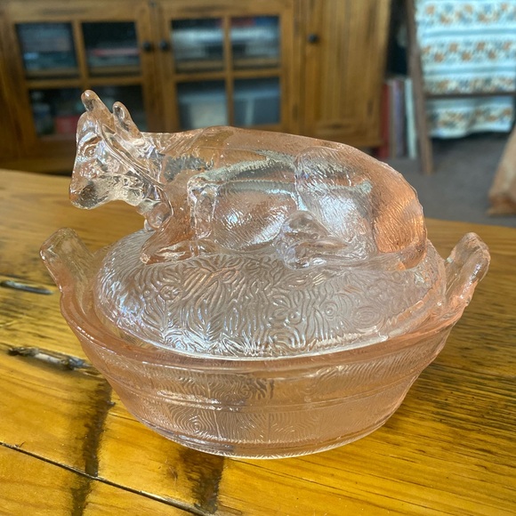 Vintage Pink Depression Glass Cow Candy Dish - Picture 10 of 10
